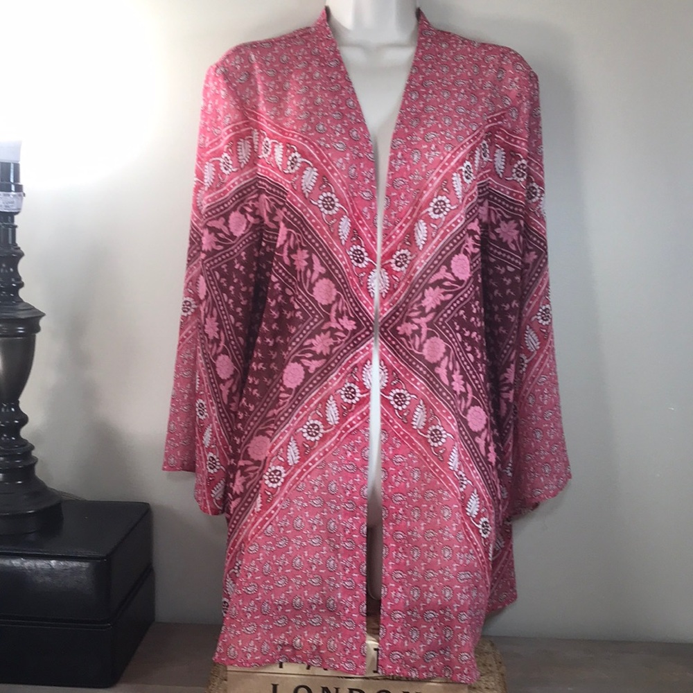♥️ Isaac Mizrahi Live♥️…Women’s Medium…Berry & Wine Sheer Jacket or Swim Cover!